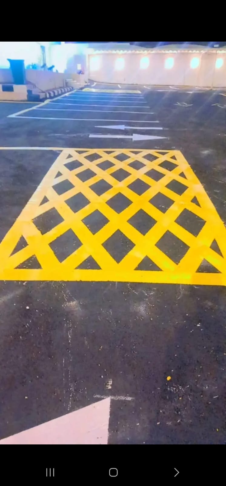 صورة دهانات إيبوكسي للمواقف